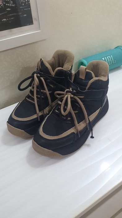 Ботинки весенние на девочку 35 размер