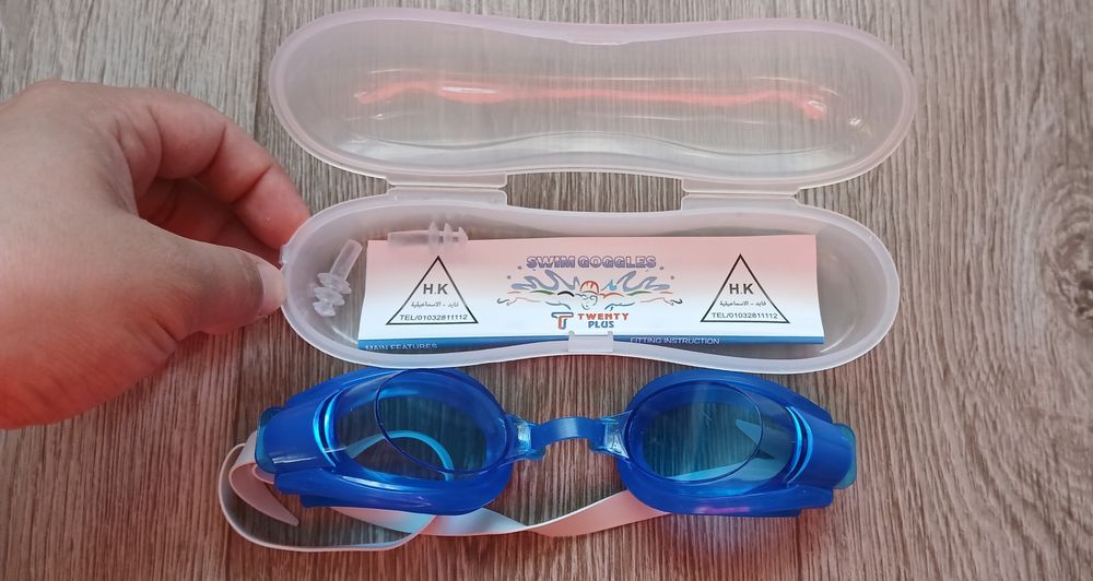 Продам очки для плавания и ободки