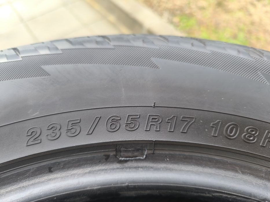 Yokohama Geolander A/T 235/65/17.M+S