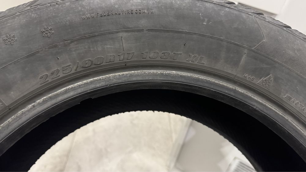 Зимние шины шипованые 225/60/17