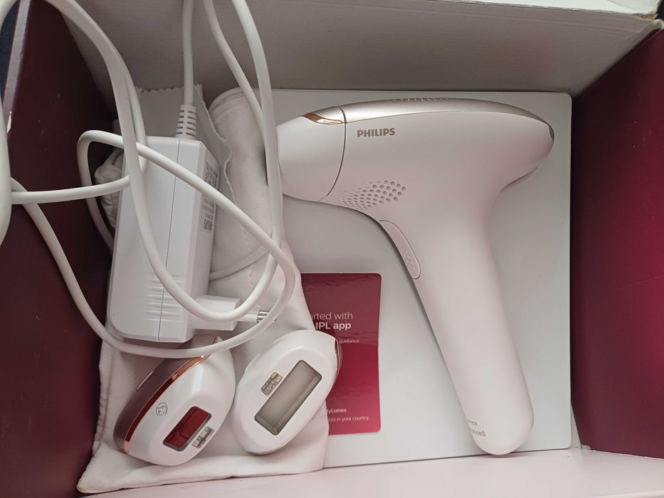 Фотоепилатол Philips Lumea SC 1998/00