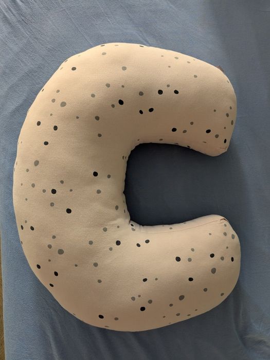 Възглавница за кърмене