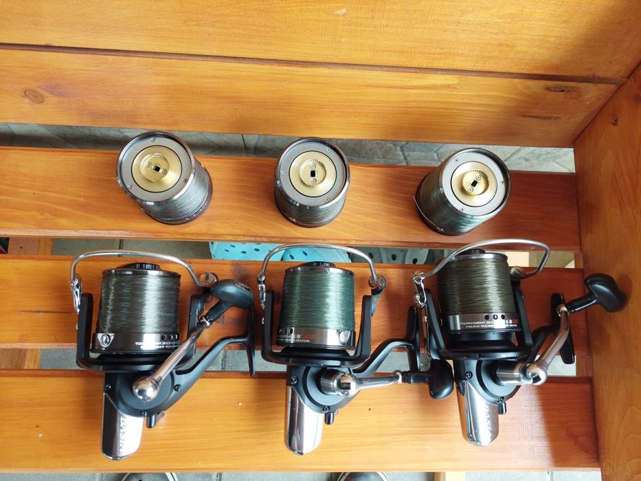 Set 3 mulinete daiwa basia tournament 45 qdx cu tamburi de rezerva