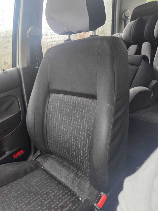 Volkswagen Golf benzină, 1.455 € — imagine 1