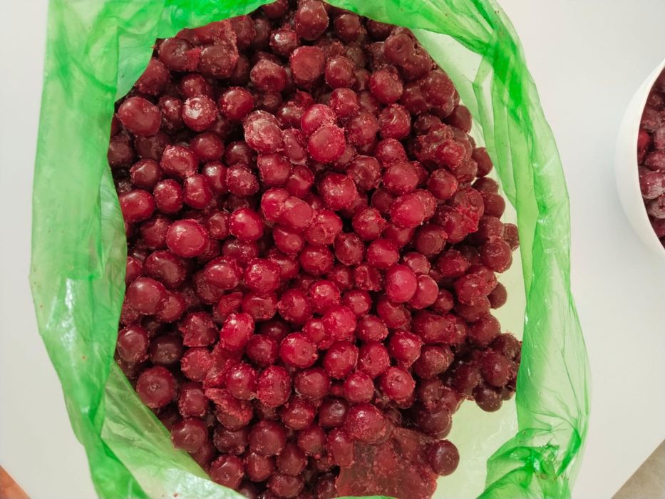 замороженная вишня