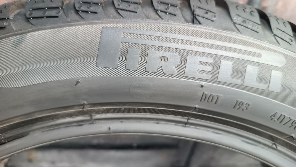 245/45/18 Pirelli Дот 0424