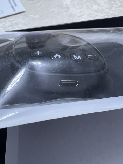 ЕМS массажёр с разогревающим эффектом.С полным комплектом.