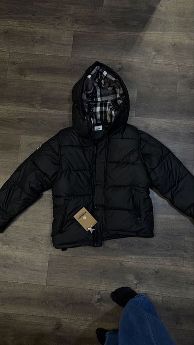 Продам куртку BURBERRY