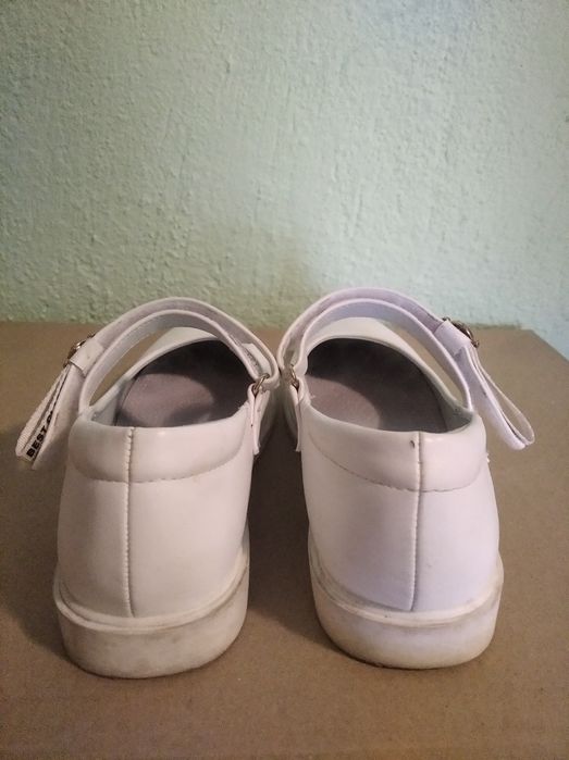 Детски обувки  - 10 лв.