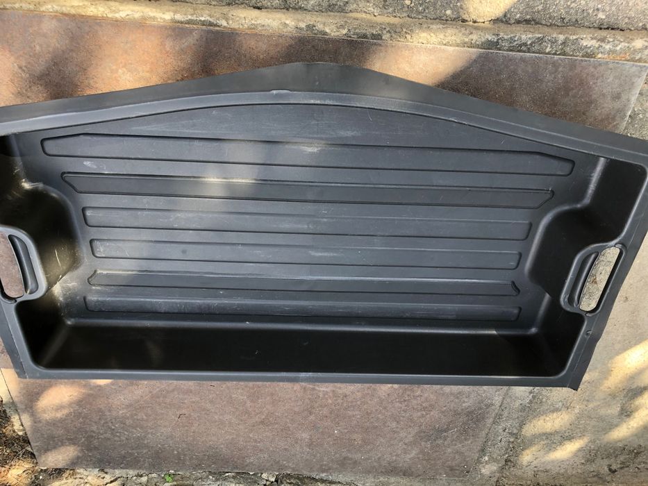 Вана за багажник на Ауди Q7 4l