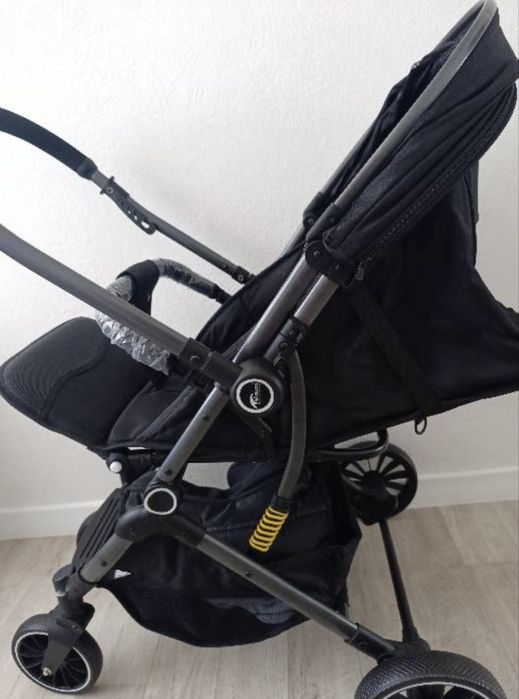 Продам Коляску Текнум прогулочная
