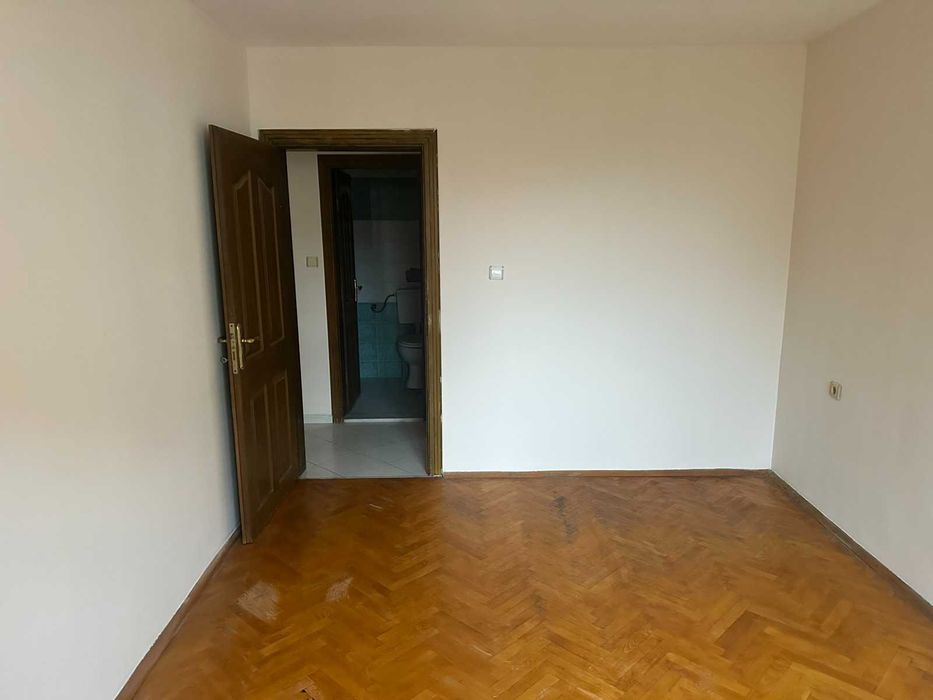 Продава се апартамент