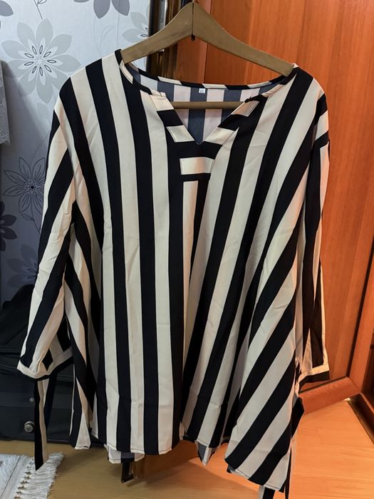 Елегантна Блузка Чисто Нова