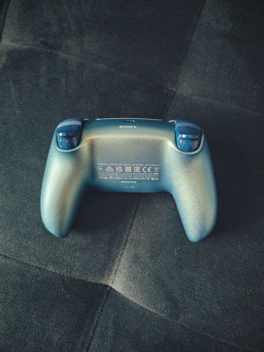 Vând controller pentru PlayStation 5 Chroma Teal