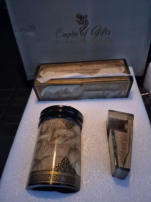 Продам настольный сувенирный набор