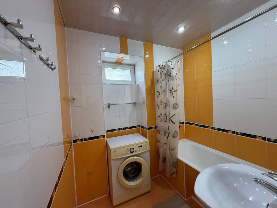 77 серия вторичка Паркентский, Генерал Петрова