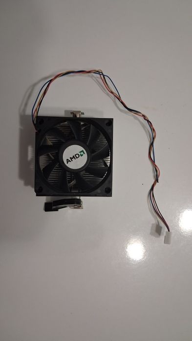 Комплект дънна платка GA-M52L-S3, 2GB DDR2, AMD Radeon HD 6350, процесор athlon 64 x2, TP link enternet  адаптер, i/o shield, cpu cooler