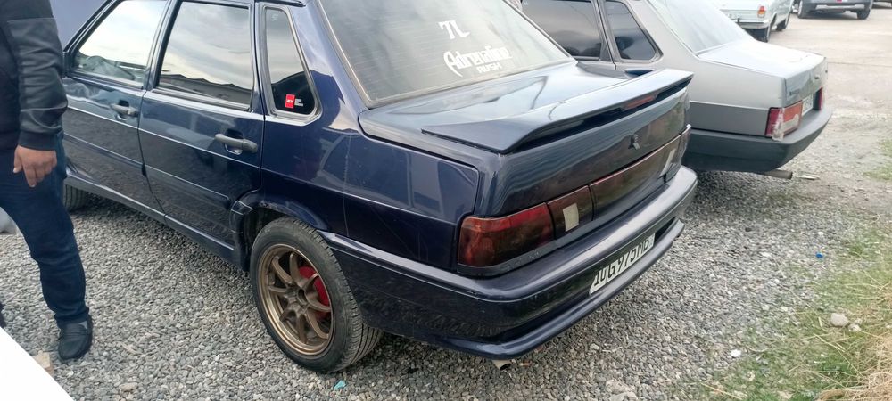 Ваз 2115 в хорошем состоянии.