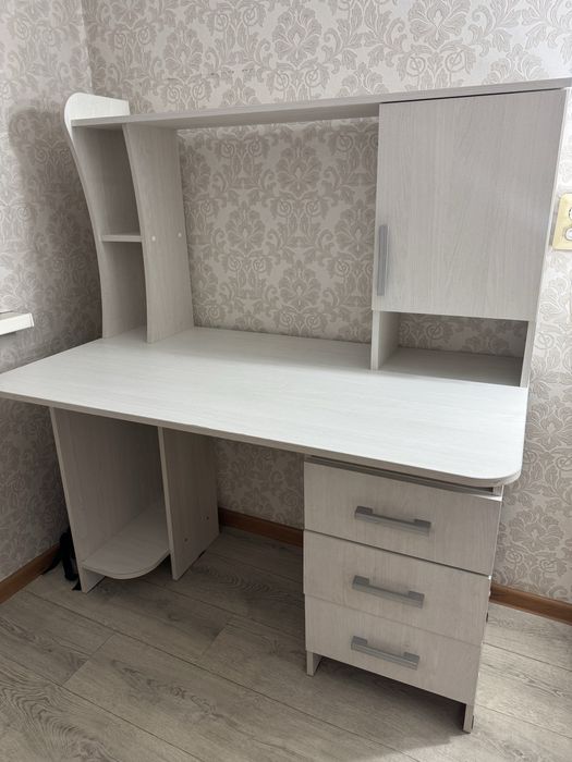 Столик(журнальный)