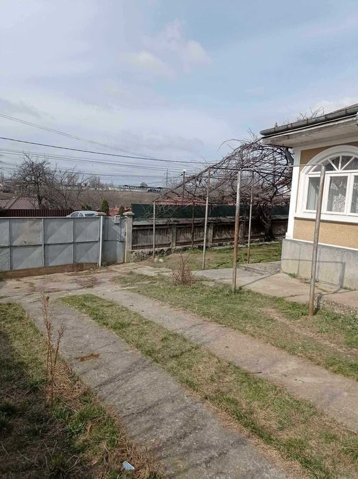 Vand casa in Dancu cu teren 1366mp