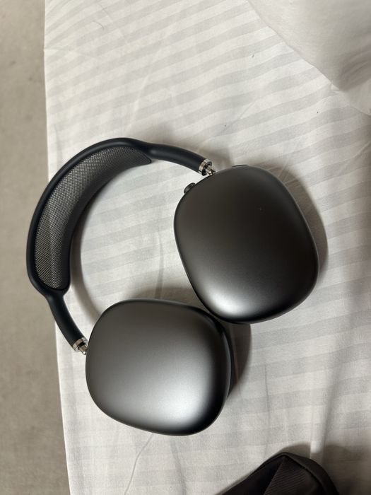 Air pods max черный