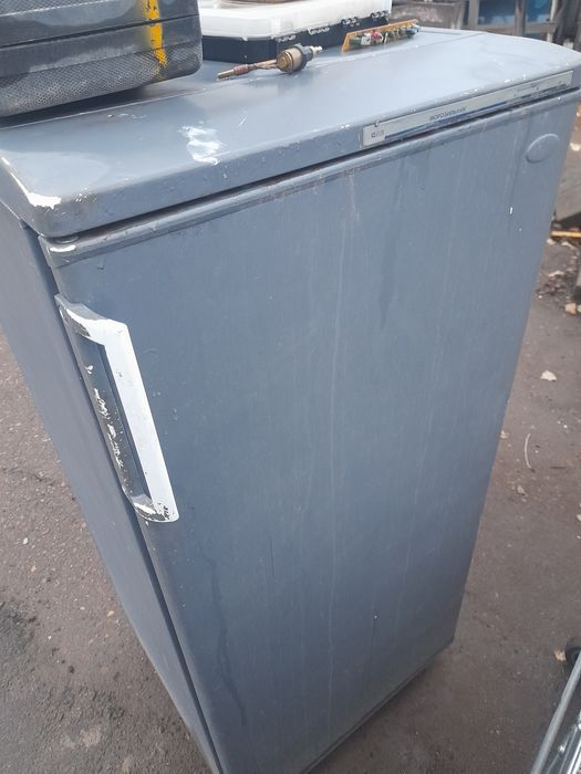 Продам морозильный шкаф бу компрессор рабочий