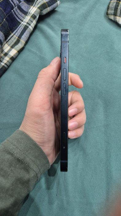 Айфон 13 емкость 85%