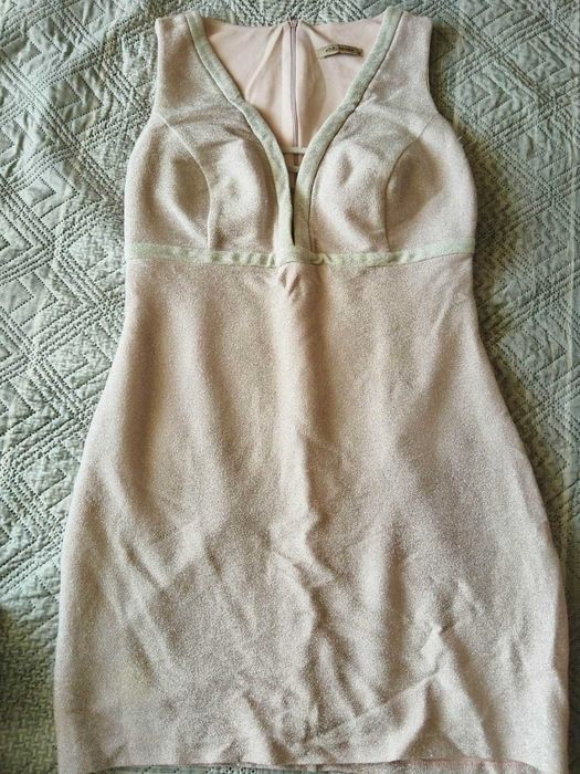 Бутикова рокля размер 38