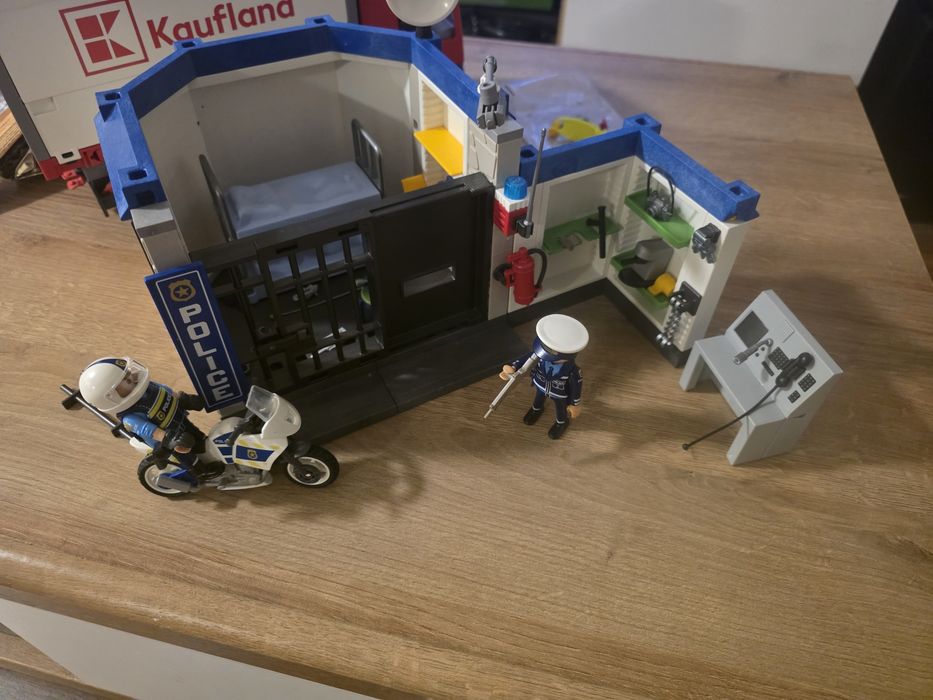 Playmobil City Action, Police - Evadare din inchisoare, masina de politie