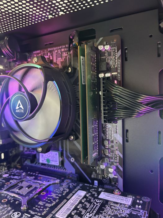 Геймърски компютър AMD Ryzen 5 1600, Nvidia RTX 1070TI,16GB Ram, 256GB SSD