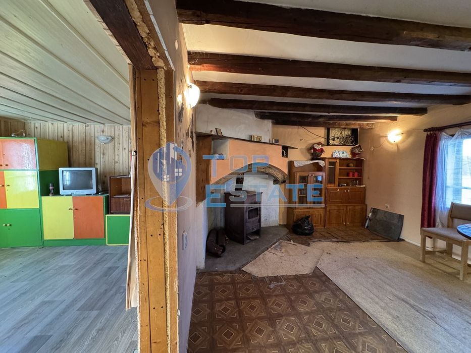 Продава се Къща в с. Малки чифлик, Област Велико Търново - 40 кв.м за 1950 €/кв.м - Снимка #3