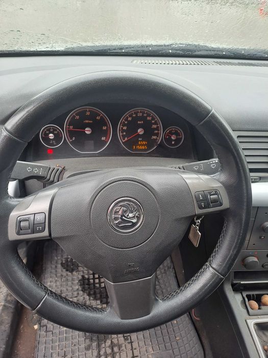 Opel vectra c gts