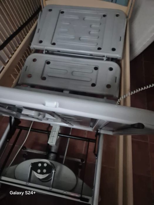 Vand 2 paturi medicale electrice