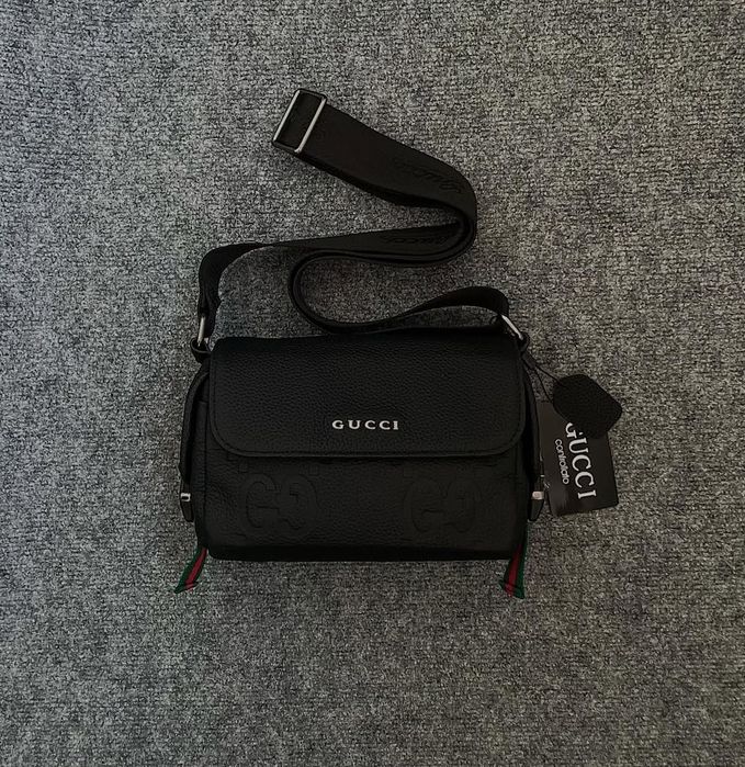 Барсетка чисто кожа,