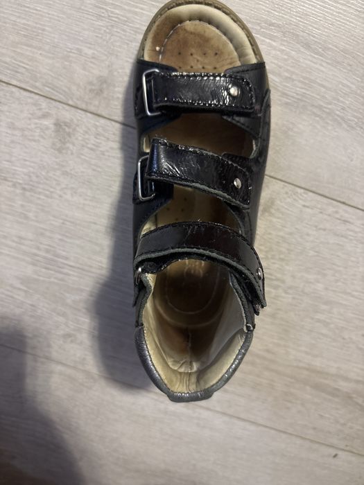 Продам  ортопедическую обувь