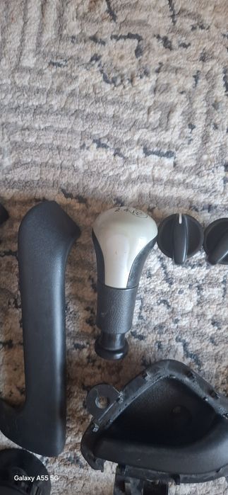 Дверные ручки салона