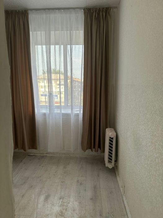 Продам 2 ком, район Дом Быта