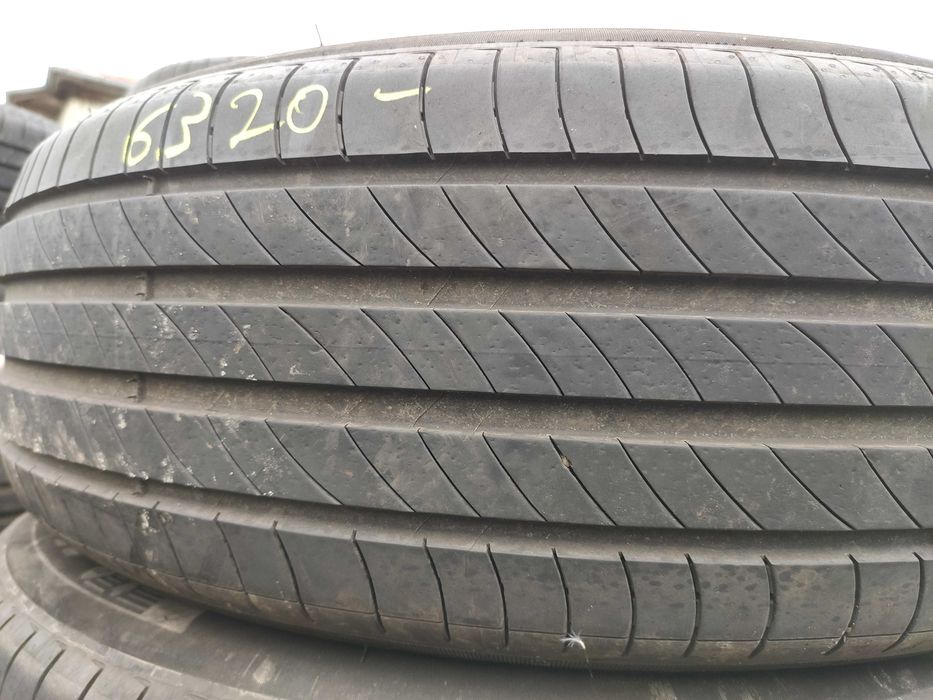 2бр Летни гуми 215 65 17 - Michelin - DOT 2024