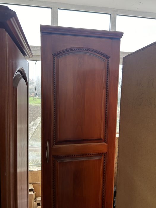 класически мебели – шкафове и скрин , много запазени нямат драскотина