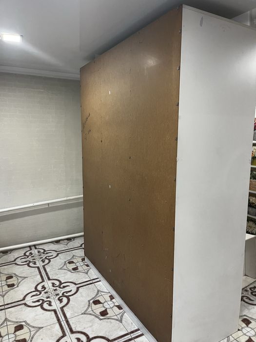 Продам шкаф в прихожую