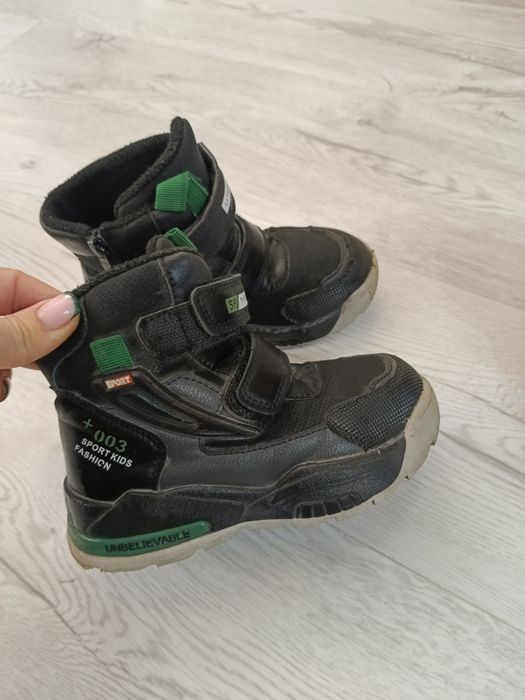 Продам ботинки на мальчика