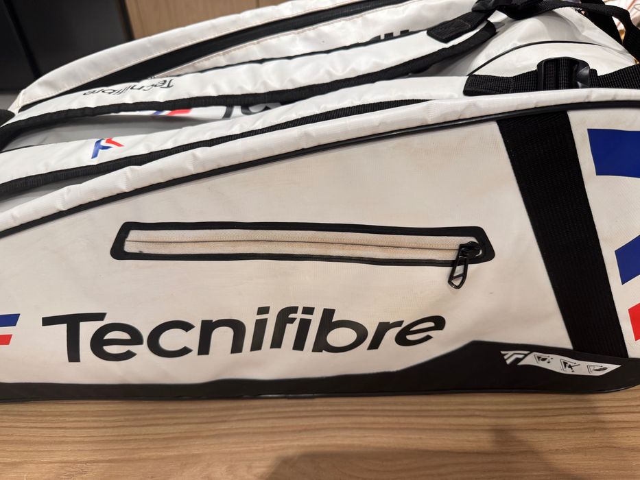 Продавам тенис сак Tecnifibre TOUR ENDURANCE 6R WHITE – като нов!