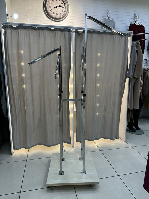 Стойка под одежду