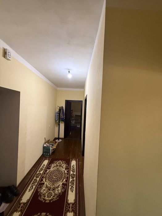 Sergili yangi hayot 8 hudud 2 xona 3 etaj 56m² qizil gishtli dom