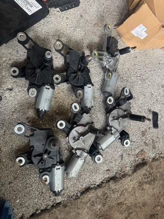 Моторче за чистачки задни  / volkswagen audi seat skoda