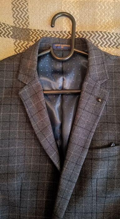 Продам приталенный пиджак