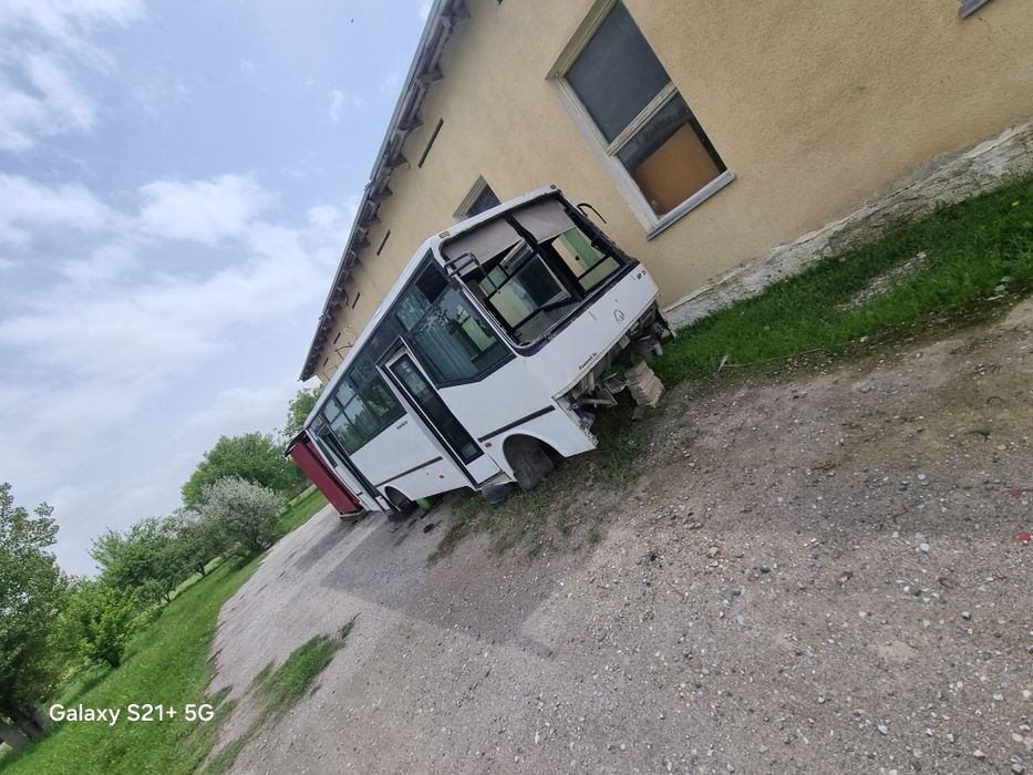 Isuzu автобус кузов сотилади туриши шу