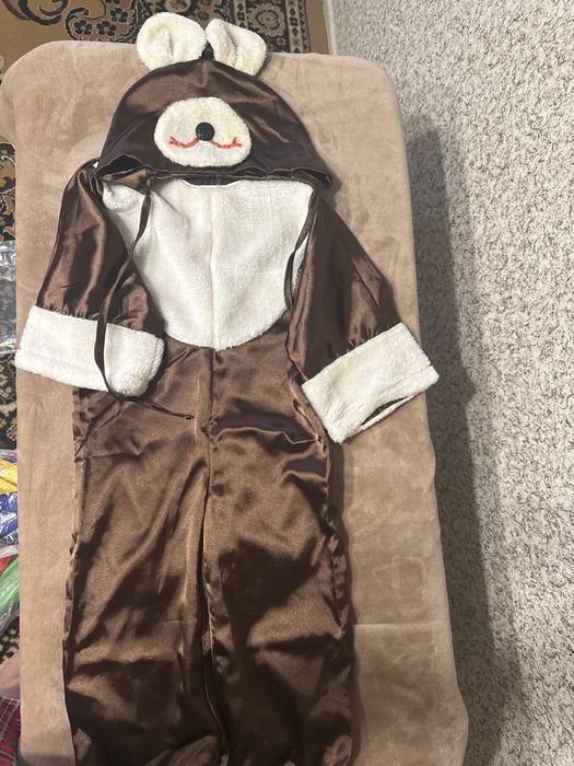 Продам новогодние костюмы