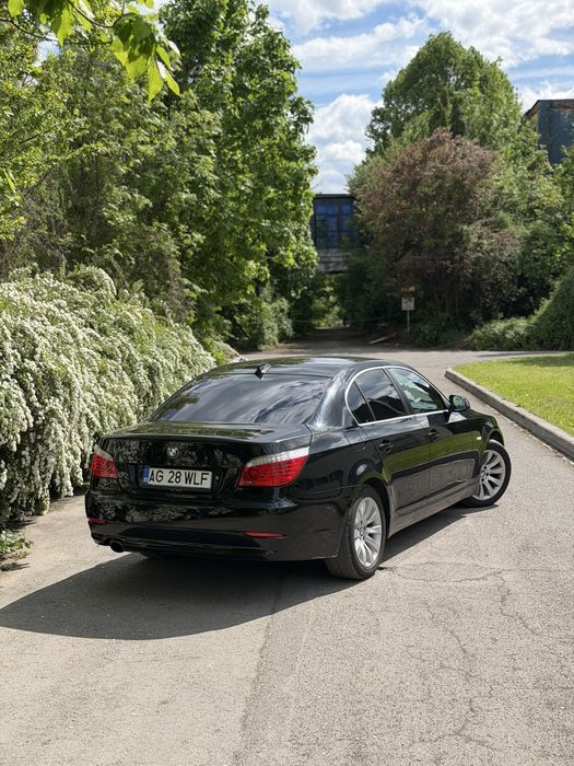BMW Seria 5 2011 — imagine 2