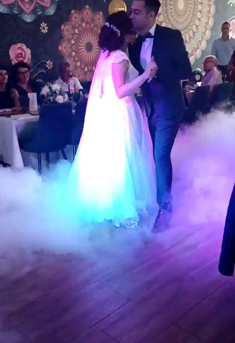 Închiriez BOXE petreceri Nuntă Botez